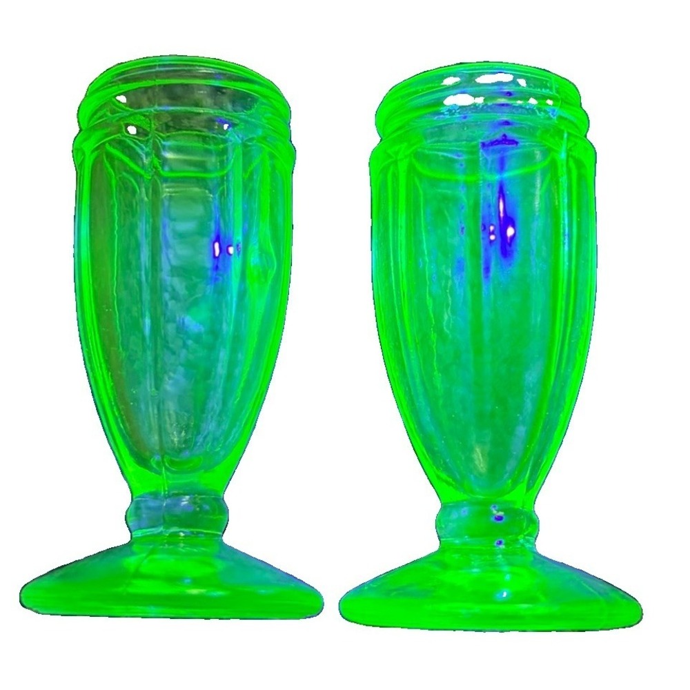 Vtg Pair Hazel Atlas Uranium Vaseline Glass Salt/Pepper Shakers No Lids